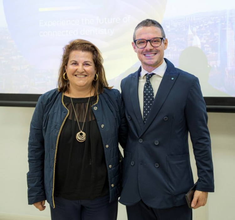 Vivi il futuro dell'odontoiatria connessa
